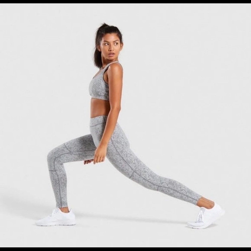 GYMSHARK Fleur Texture Set Leggings and Sports Bra
